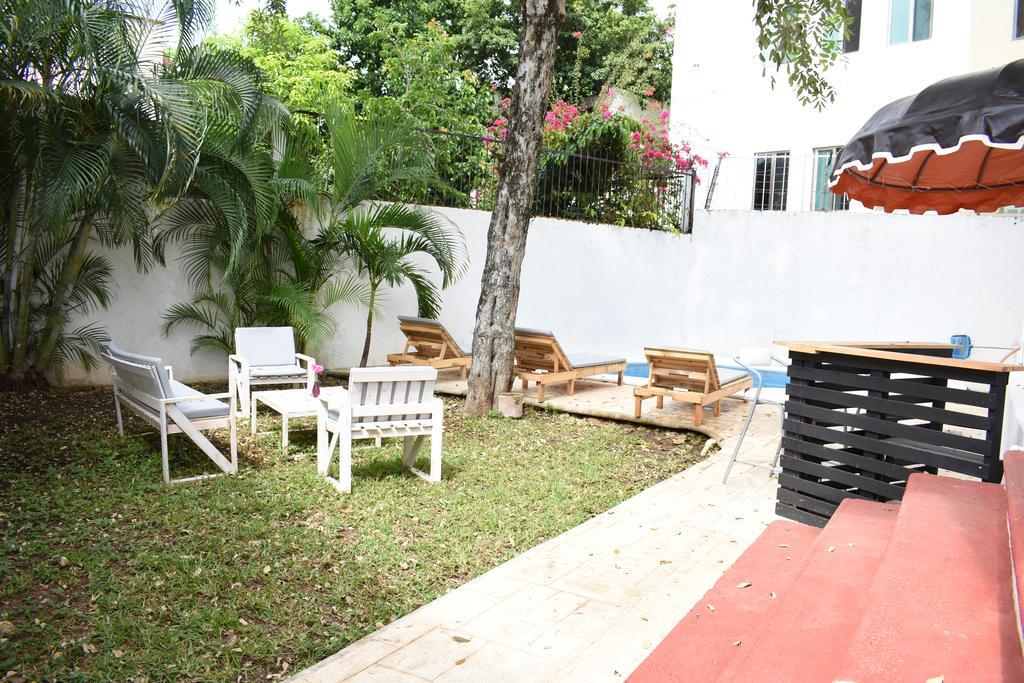 Victoria Hostel Cancun Exterior photo